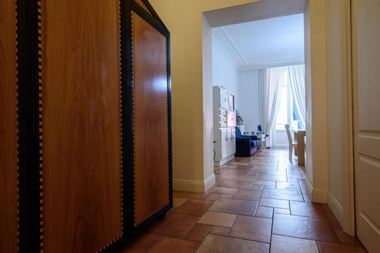 Palazzo Dello Spagnolo Suite Naples Exterior photo